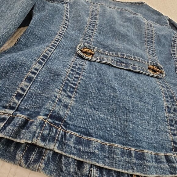 Women's Denim Jacket Blue Size Large Dress Barn Grommet Details Midweight EUC - Picture 14 of 14